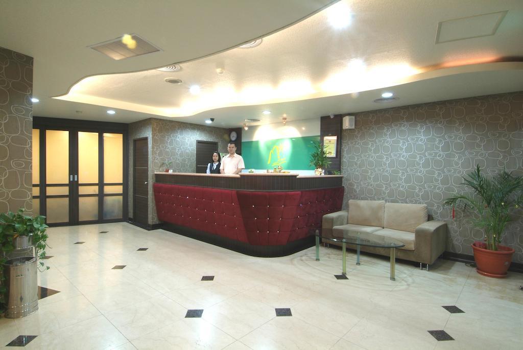 Left Bank Hotel Hsinchu City Exterior photo